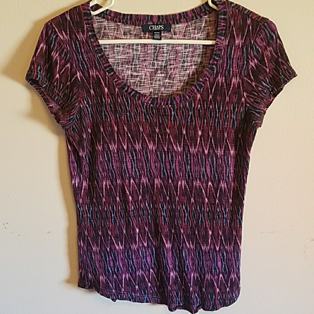🎉$5🎉CHAPS small t-shirt. Purple pattern. EUC!